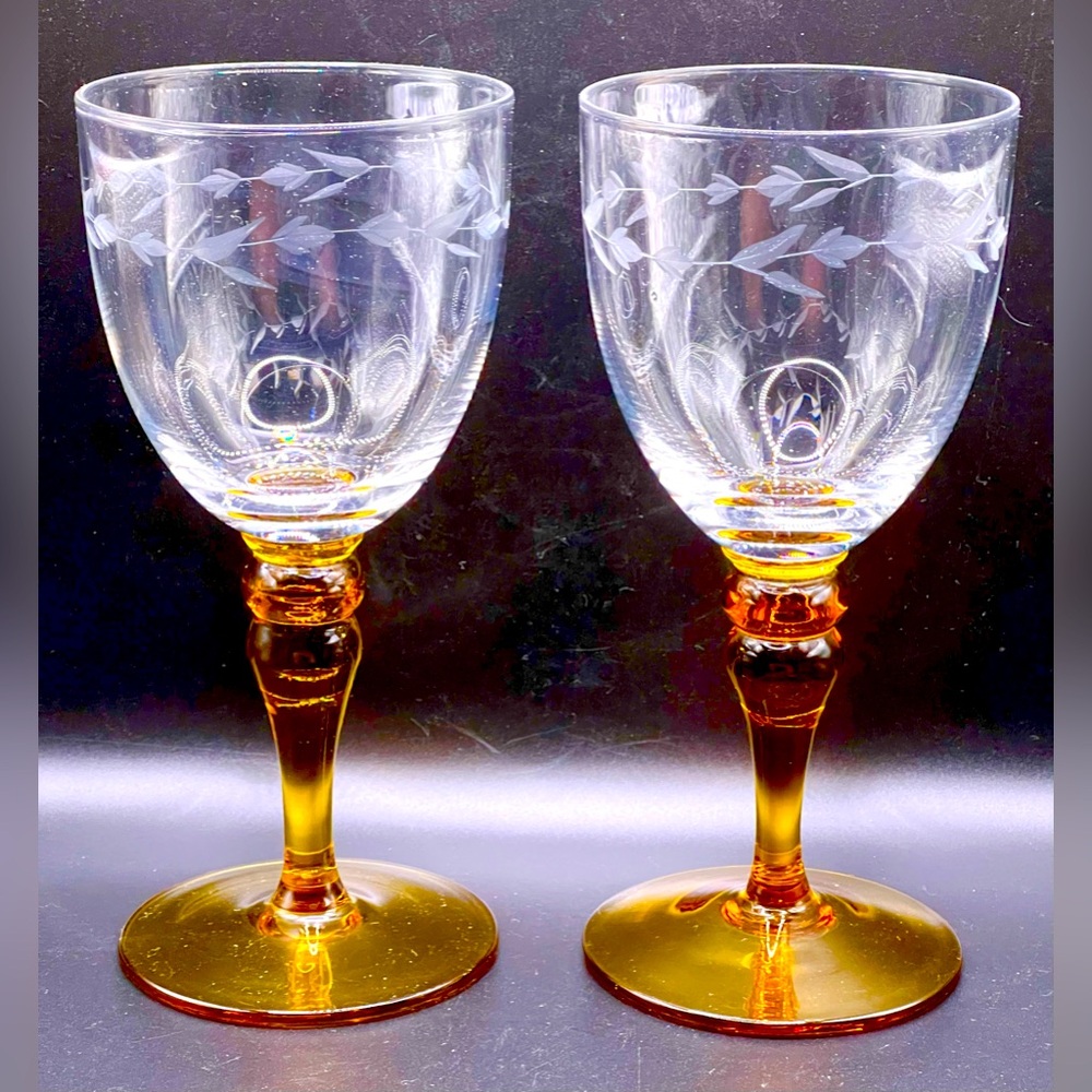 Set of 2 VTG Wine Clear Glass Goblets Orange Stem Etched Floral Pattern 8.8 in